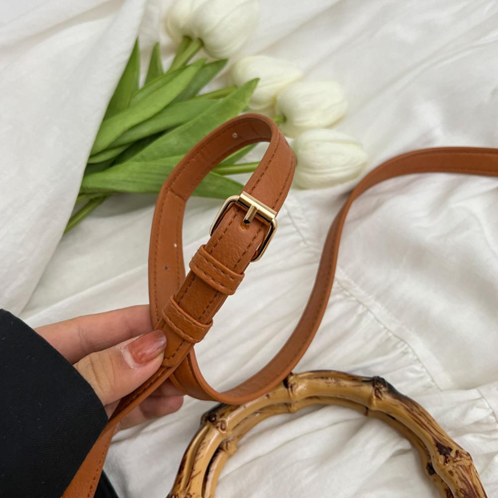 Summer Woven Beach Crossbody Bag Bamboo Handle Beach Vacation Bags Handmade Casual Portable Adjustable Strap for Seaside Holiday