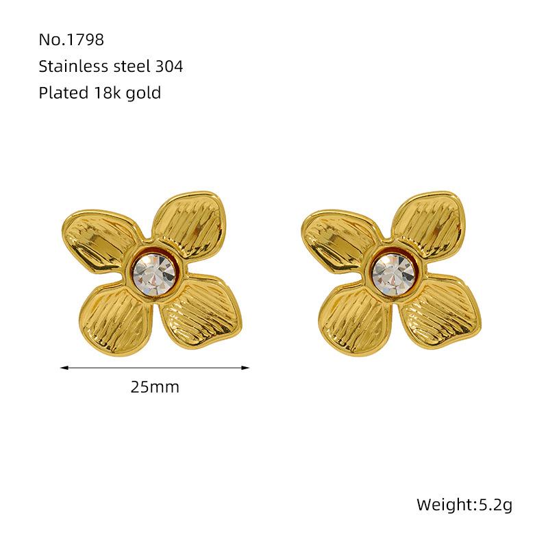 2026 Pearl Earrings Women's Versatile High-end Temperament Fashion Flower Stud Earrings Jewelry