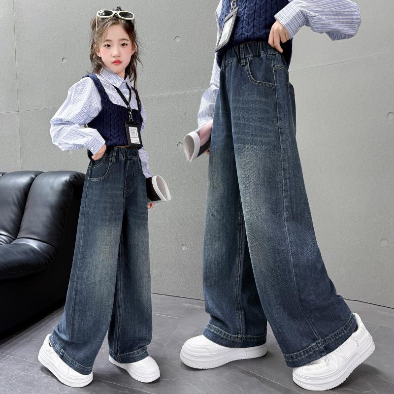 Girls' Stylish Wide-Leg Jeans with Pocket Embroidery - Autumn 2025 Collection