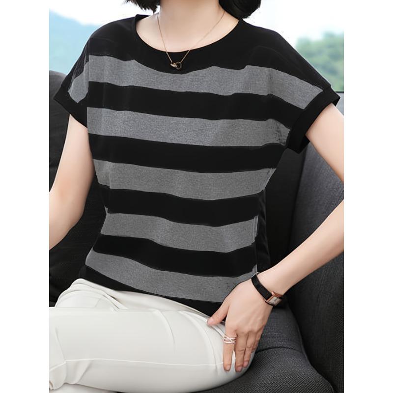 

Women s Striped Batwing Top T-Shirt with a Fashionable Cut S