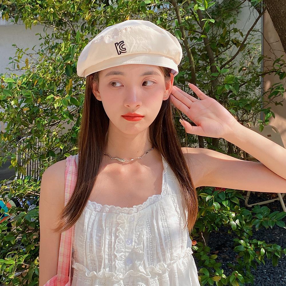 

Small fresh letter beret children spring and summer thin breathable candy color casual versatile painter hat tide Adult (56-58cm) червоний