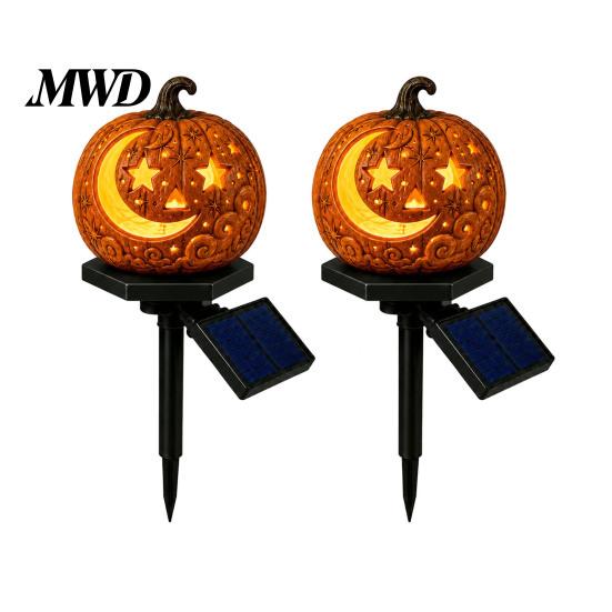 Auto on Off Light Solar Halloween Pumpkin Garden Stake Light, Waterproof Resin LED Outdoor Festival Decor Lantern, Spooky Yard Lighting for Patio Lawn
