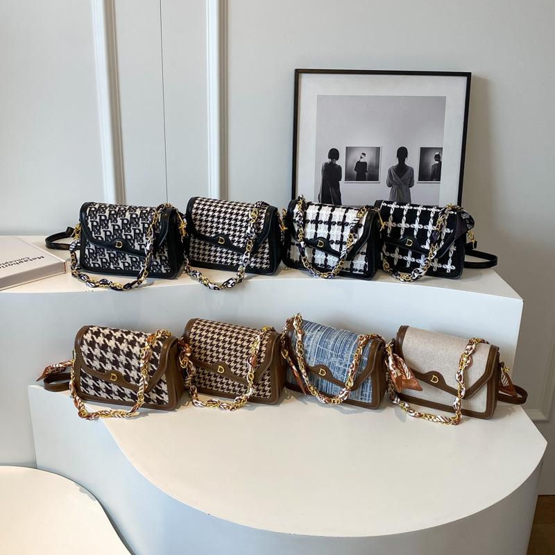 Autumn and Winter New Women's Bags Fashionable Versatile Chain Small Square Bag Single Shoulder Oblique Span Women's Bag
