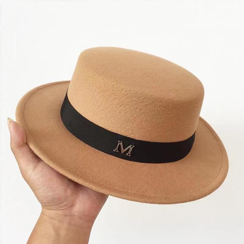 M Letter Fashion Flat Top Men's and Women's Leisure Travel Hat Tide Autumn and Winter Dome Retro British Woolen Top Hat