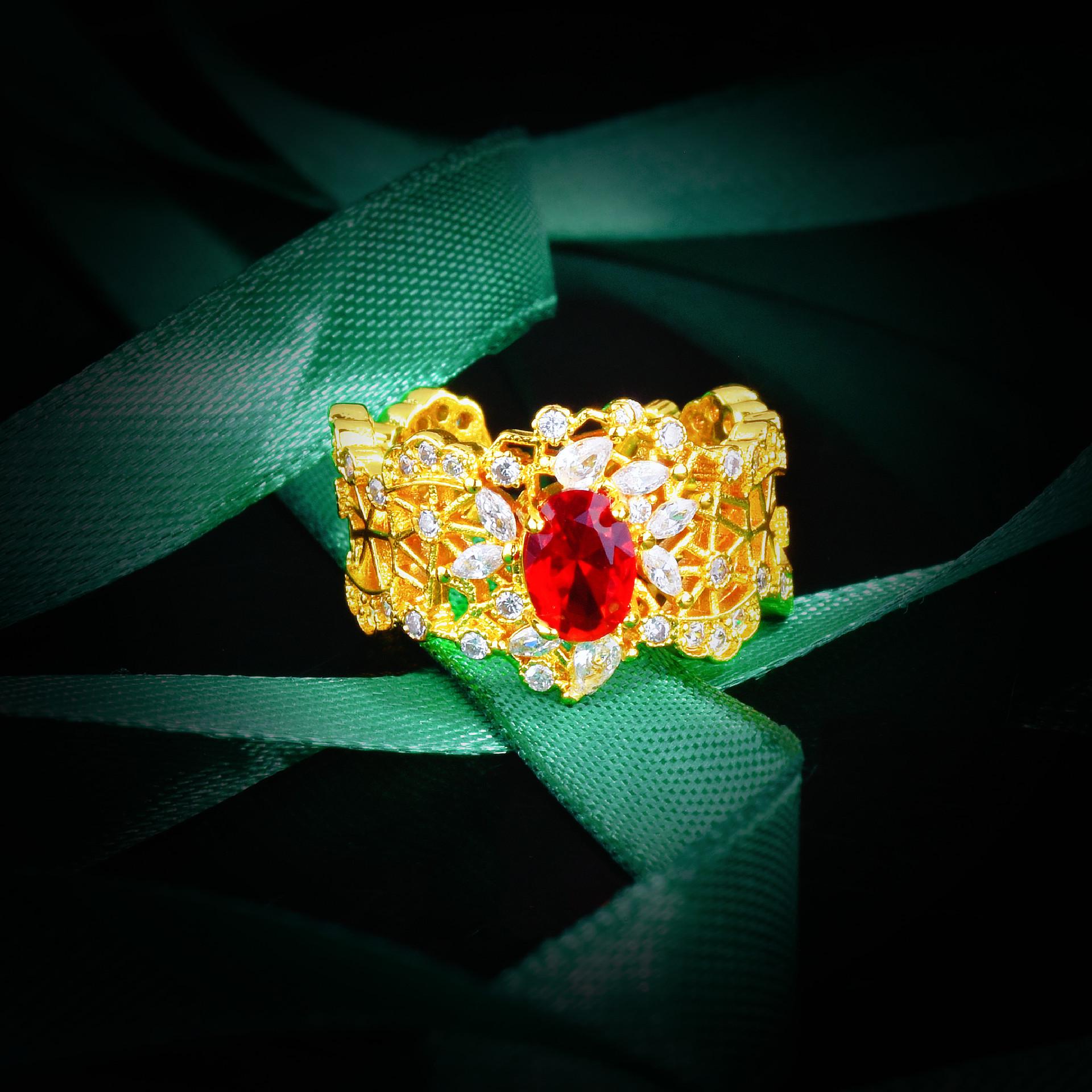 

Итальянское кольцо в средневековом стиле с рубином: Винтажный ажурный дизайн Adjustable Opening