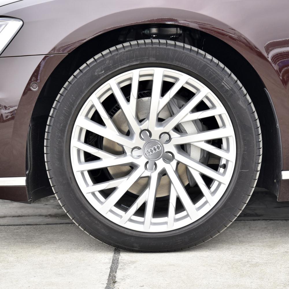 2026 4PCS Car Five Claws Wheel Center Cap Hub Covers Auto Emblem Decoration Accessories for 22x A3 A4 A4L A5 B3 B4 B5 B6 B7 B8 RS3 D2