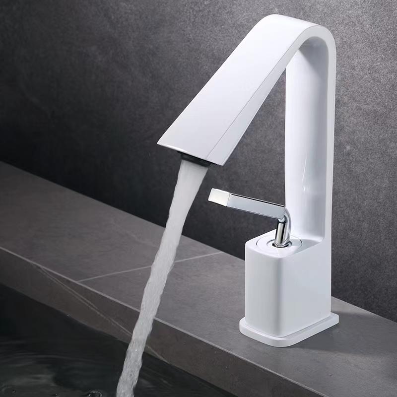 Badezimmerarmatur Messing Gold Weiß Badezimmerwaschbeckenarmatur Kalt- und Warmwassermischer Spültischarmatur Aufputz Schwarz Grau Armatur