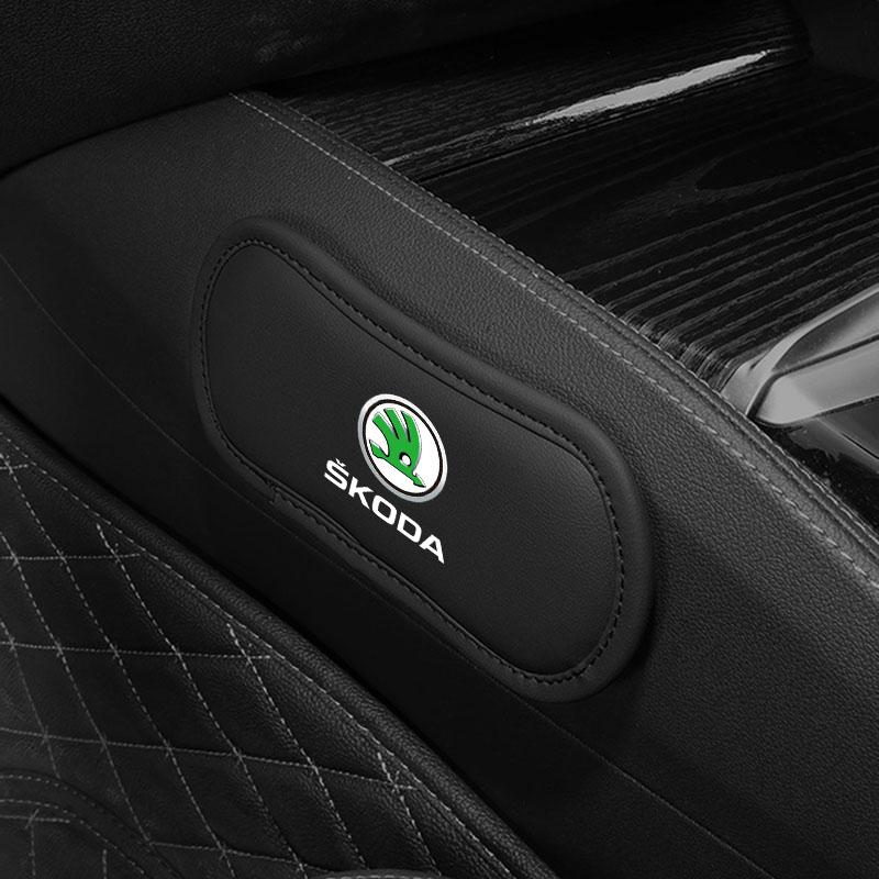 Car Leather Knee Pad Cushion Cushion Thigh Support Anti-collision Pad For Skoda Octavia 2 3 Fabia Kamiq Kapoq Kodiaq A5 A7 Rapid SCALA Superb