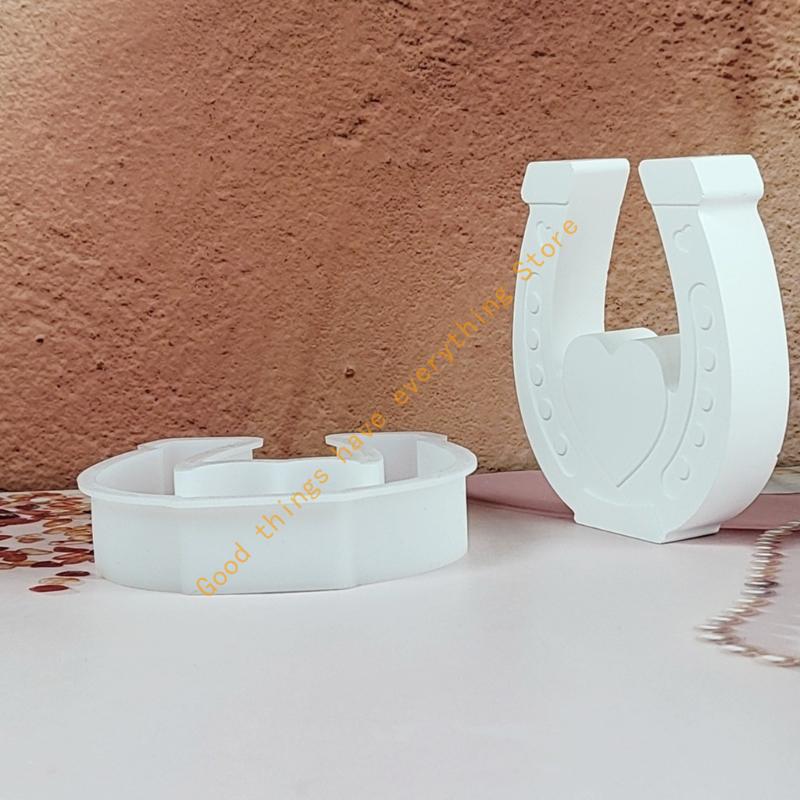 Multipurpose Silicone Mould for Creating Heart Shaped Horseshoe Figurines Suitable with Plasters Materials Easy Cleaning 55KF