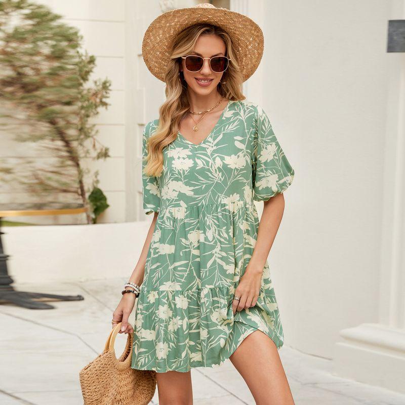 

European and American Summer New Lantern Short sleeve V-neck Loose Beach Holiday Style Dress Green S