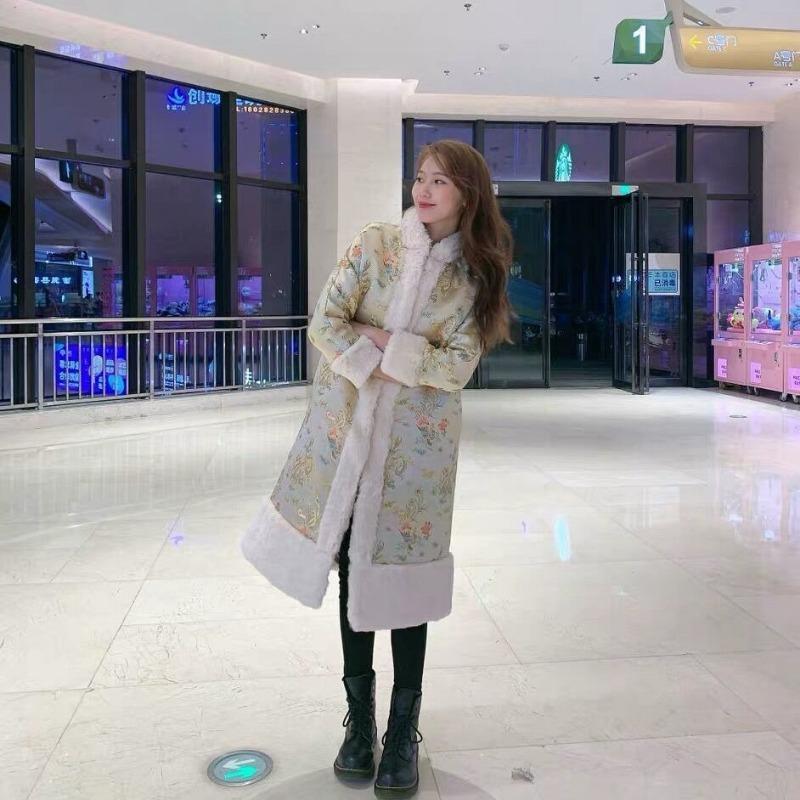 

Китайское пальто ципао осень и зима новая материнская стеганая хлопковая утолщенная средней длины Longfeng Chengxiang стеганая куртка женская 2XL шампанского