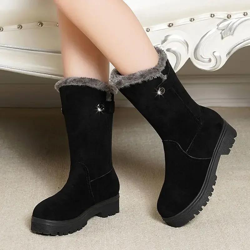 Elegant Ladies Shoes Large Size Warm Women's Snow Boots Medium Heels Designer Luxury Fashion Lamb 2024 Chic Plush Gyaru On Offer