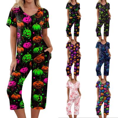 Dámský dvoudílný Halloweenský set na doma Krátký rukáv V-výstřih Top a Capri kalhoty Ležérní pyžamový set pro uvolněný střih