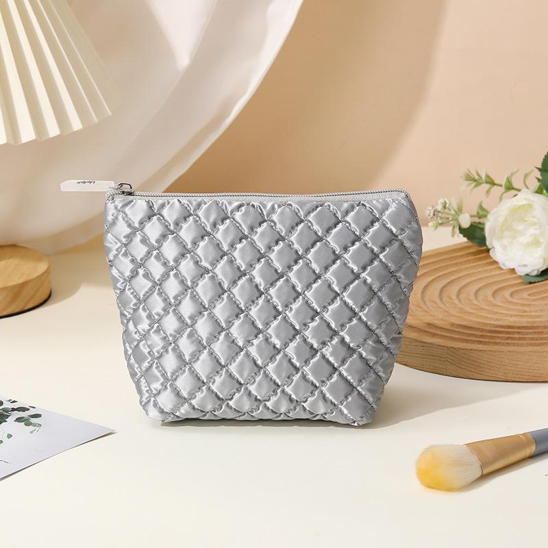 Cute Girls Bubble Makeup Storage Bag Fashion Travel Organizer Lipsticks Cosmetic Pouch Women Portable Zipper Mini Bag