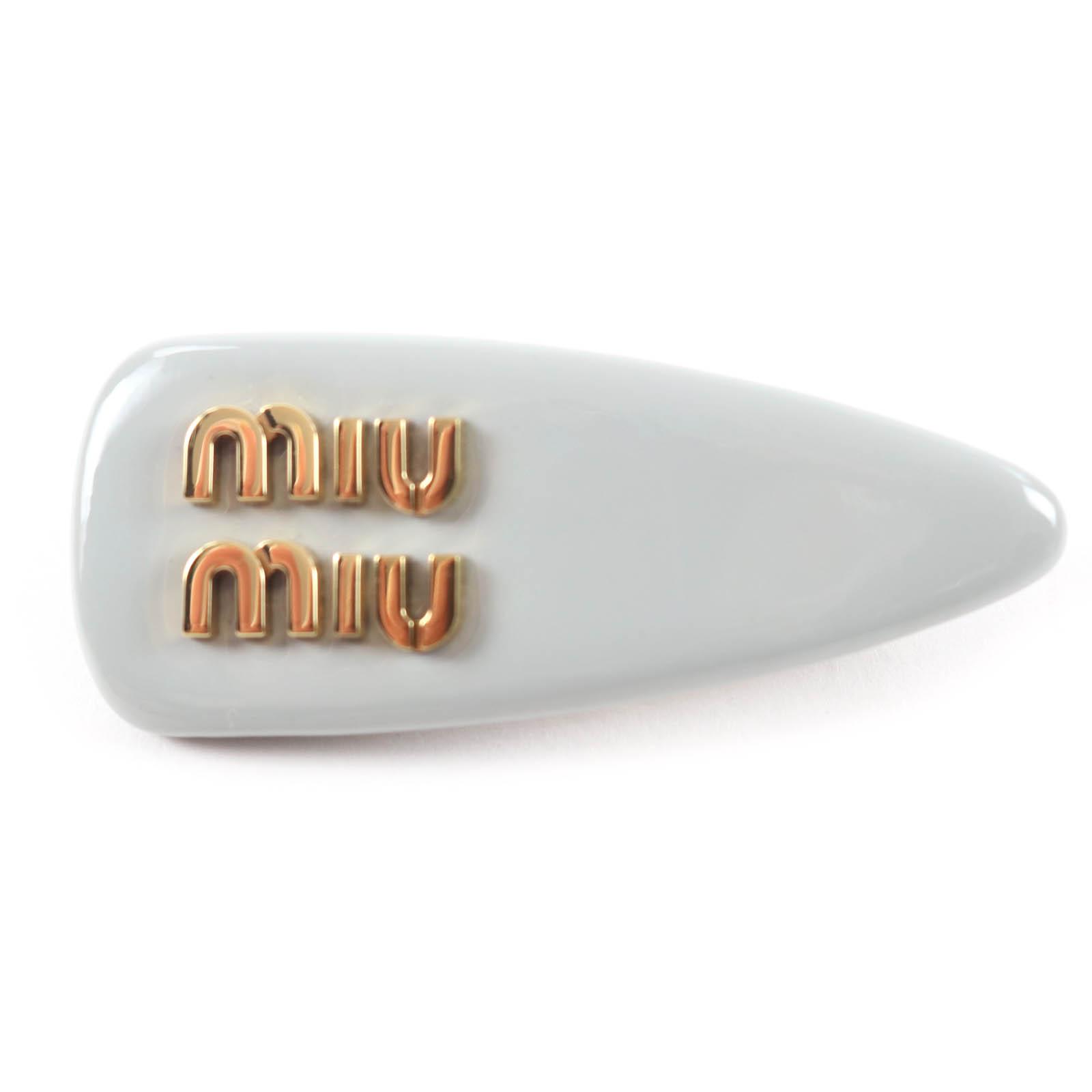 

Great Miu Miu Valletta patent leather hair clip With Metal Logo Women 5IF092 Used