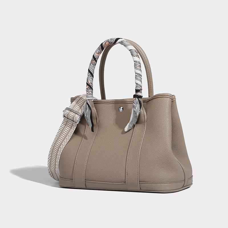 Geantă Femei Geantă de Grădină Capacitate Mare Navetă Temperament Geantă de Mână Mămică Geantă Tote pentru Mamă de Vârstă Mijlocie O Singură Umerar