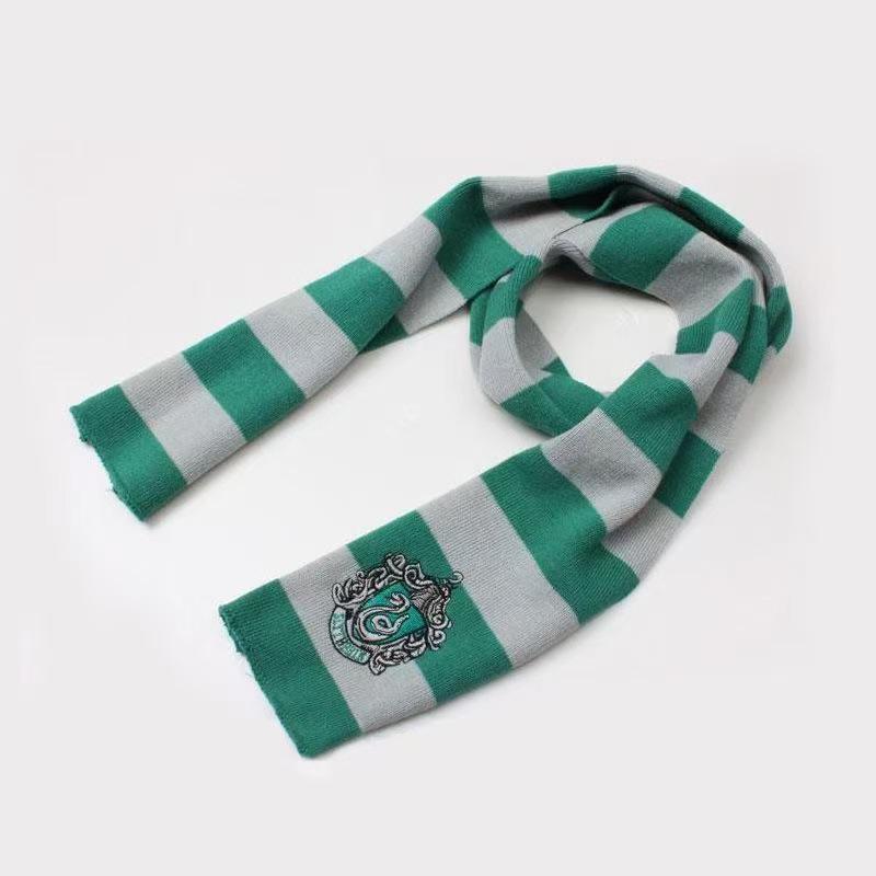 Harry Potter Winter Cosplay Set: Striped Scarf and Badge