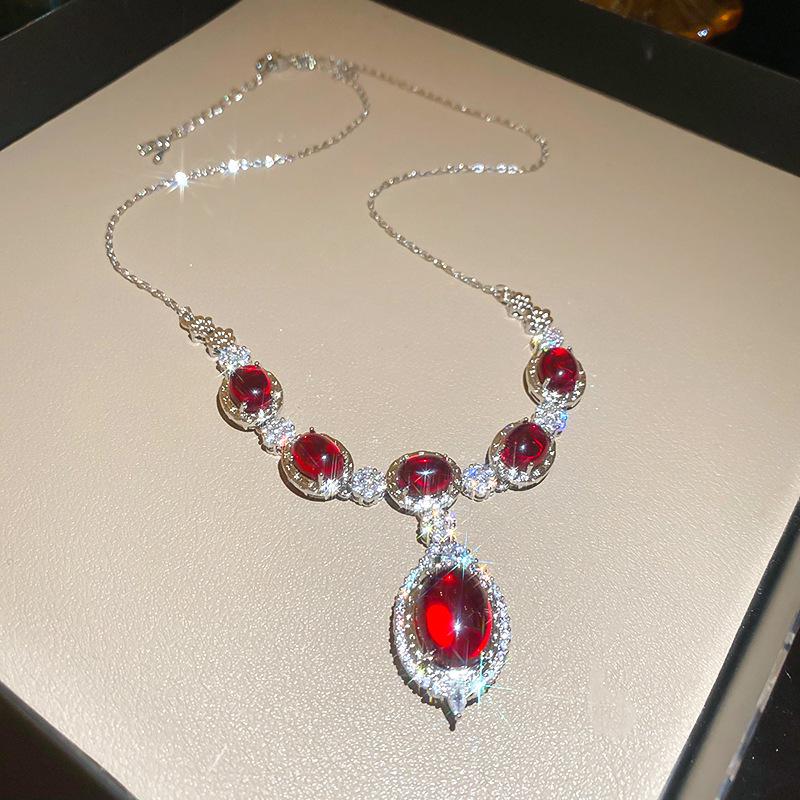 Luxury European & American Diamond Drop Necklace and Earrings Set - Elegant Versatile Jewelry
