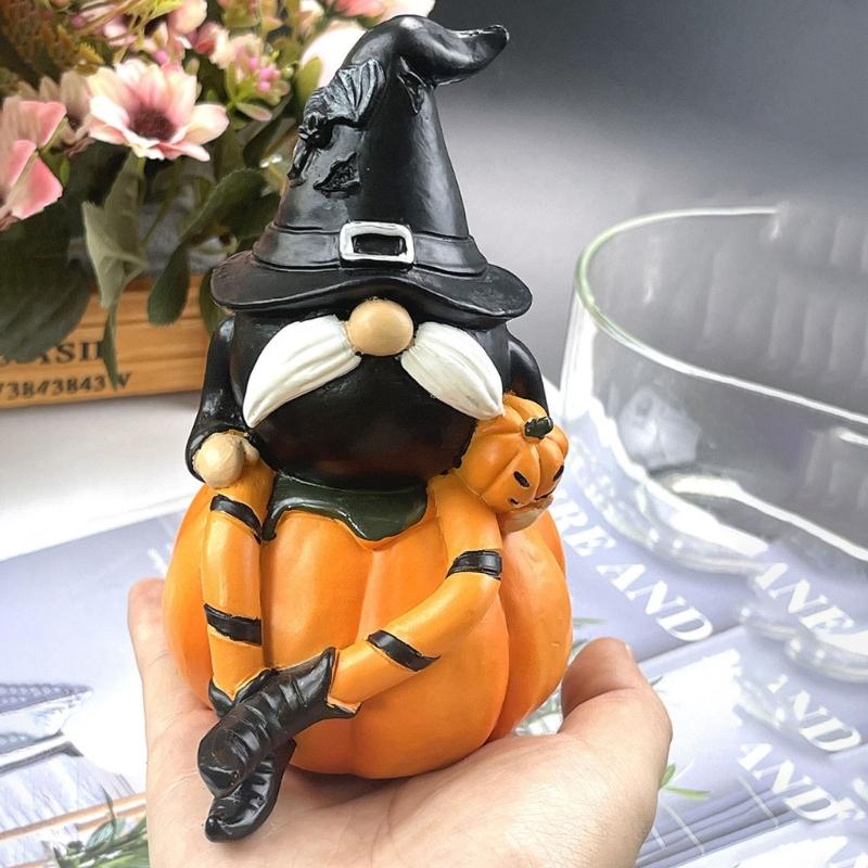 Halloween Pumpkin Gnomes with Witch Hat Miniature Ornament Resins Craft Figurine Ornament for Home Garden Decoration