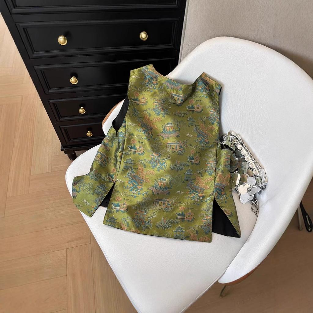 Early New Guochao New Year's Mom Short Jacquard Vest Button Top