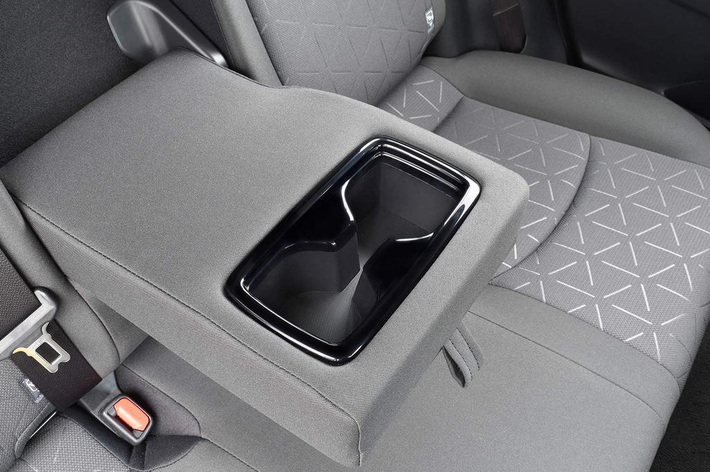 SecondStage Toyota RAV4 XA50 Serie Hintere Armlehnenblende, Klavierlackschwarz/T497BLK