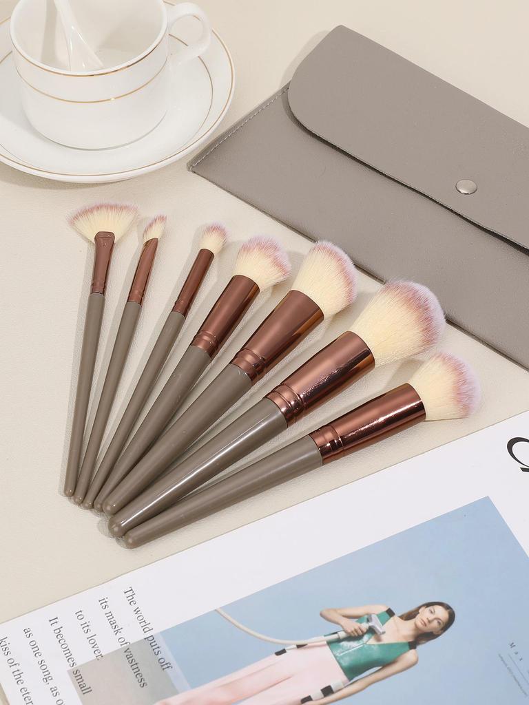 15-Piece Soft Bristle Makeup Brush Set: Powder, Blush, Foundation, Eyeshadow, Concealer, Eyebrow, Portable Kit