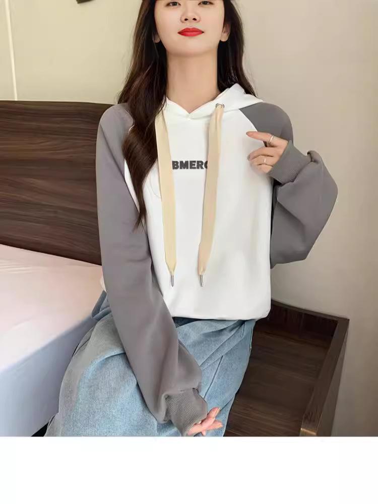 Women's Retro Embroidered Letter Hoodie: Chic, Loose-Fit, Versatile Top for Spring/Autumn