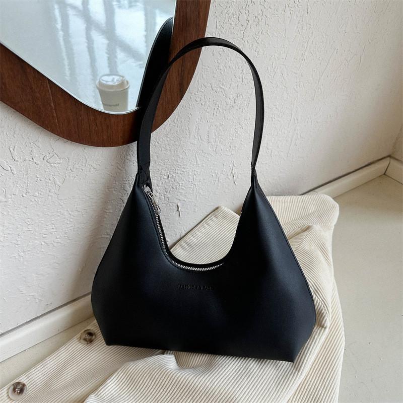 Trendy Fashionable Underarm Bag For Women 2023 Fall Stylish Simple Handbag Casual Unique Shoulder Bag