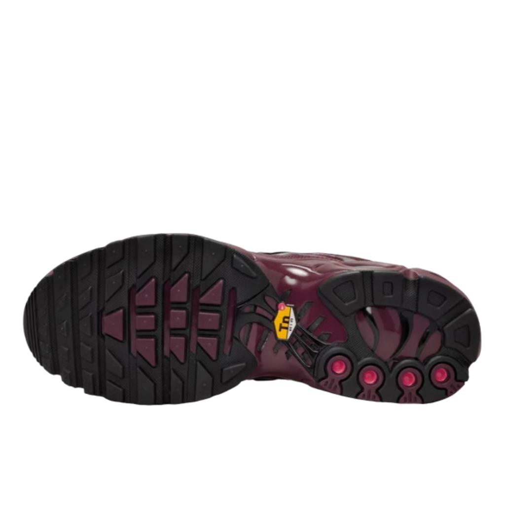 Nike Air Max Plus SE Night Maroon Metallic Silver