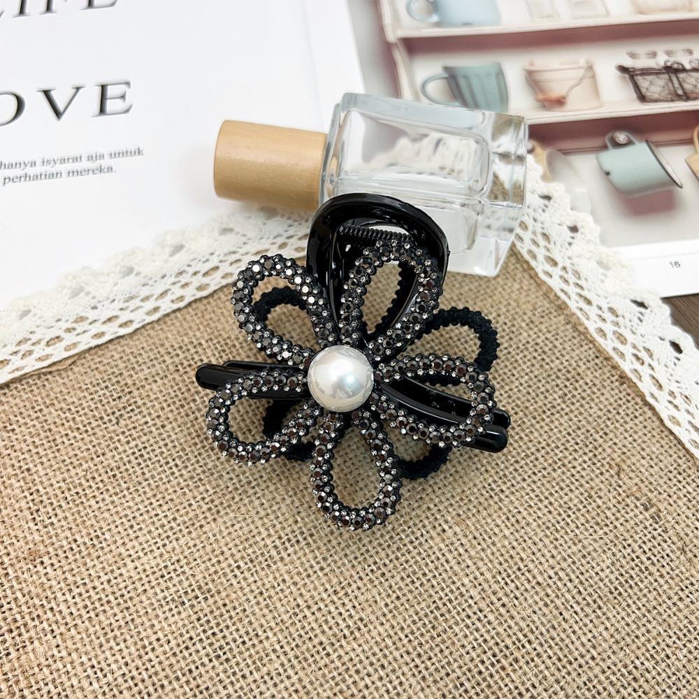Korean Style Flower Pearls Shark Clip  Shiny Hair Claw Rhinestone Shark Clip  Headwear