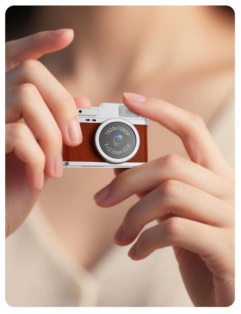 Portable HD Retro Mini Digital Camera for Students: Captures Photos and Videos