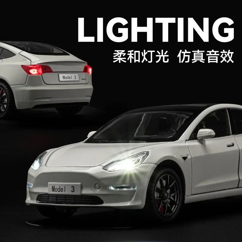 1:24 Model 3 Diecast Toy Car Model Pull Back Doors Openable Sound & Light Educational Collection Gift For Kids