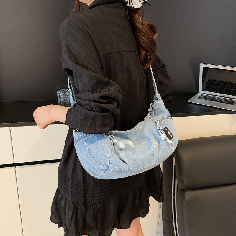 Large capacity messenger bag women's denim summer new casual fashion simple underarm bag solid color foreign style dumpling bag
