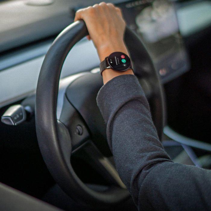 SPC SMARTEE DUO CLASSIC - Smartklokke svart med utskiftbar rem, AMOLED 1,43”, Bluetooth-samtaler, 8 dagers batteritid, IP68