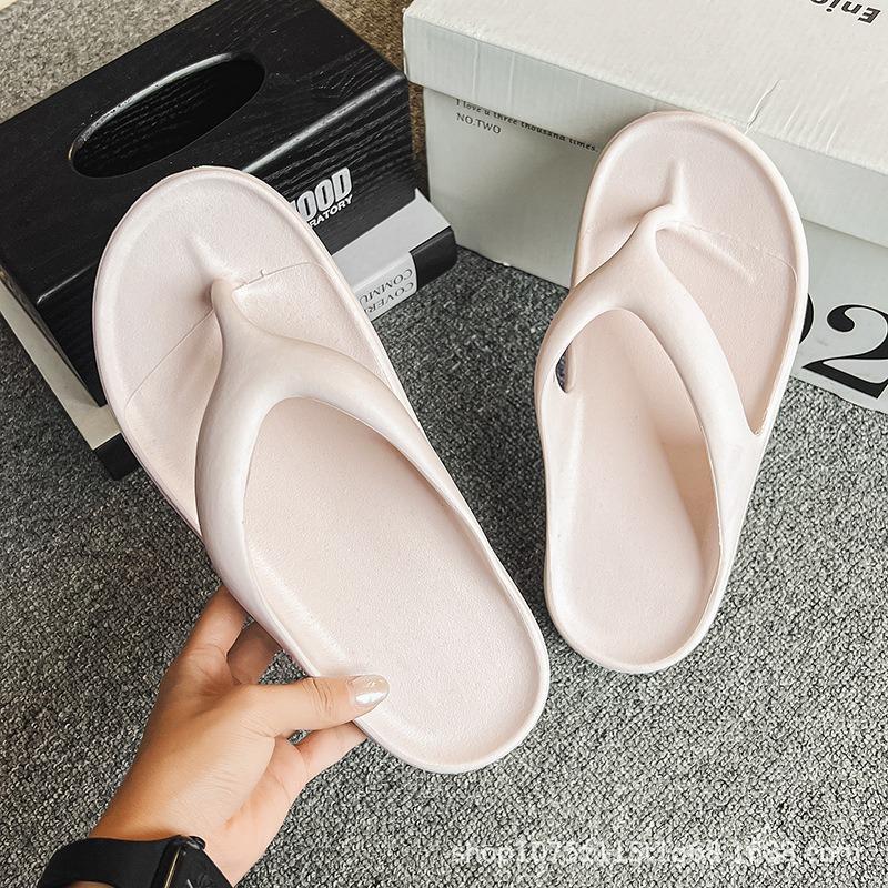 Men's Summer New Flip-flops Simple Solid Color Pinch Sandals for Couples To Wear Seaside Beach Sandals for