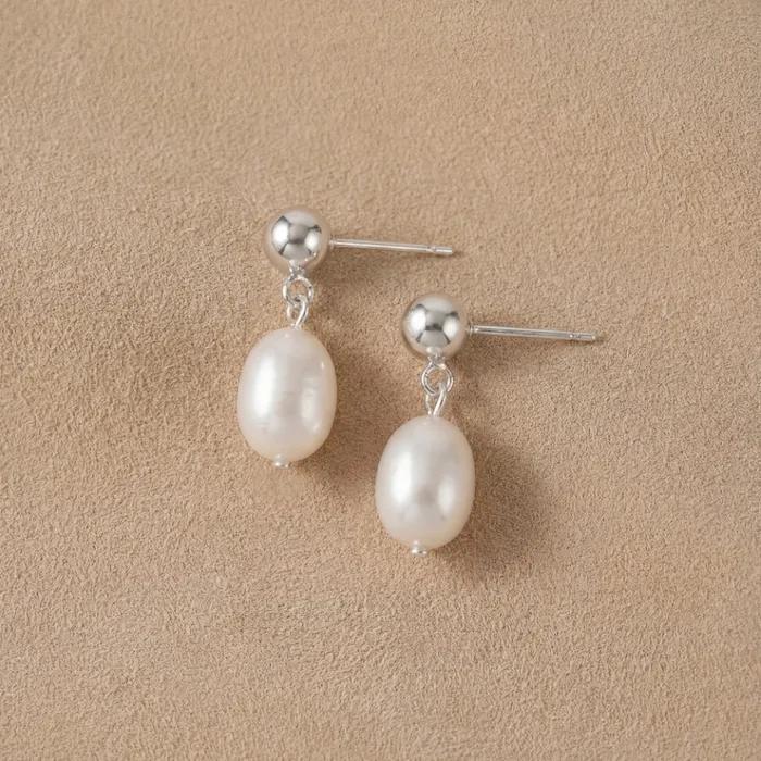 Jingle Bell Pearl Earring