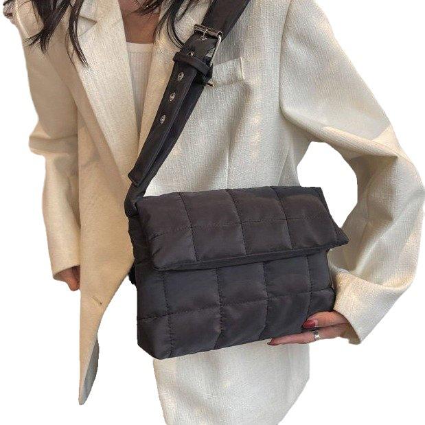 Rhombus Embroidery Thread Soft Pu Shoulder Big Bag 2025 Spring and Summer New Retro Underarm Bag Fashionable Women's Bag