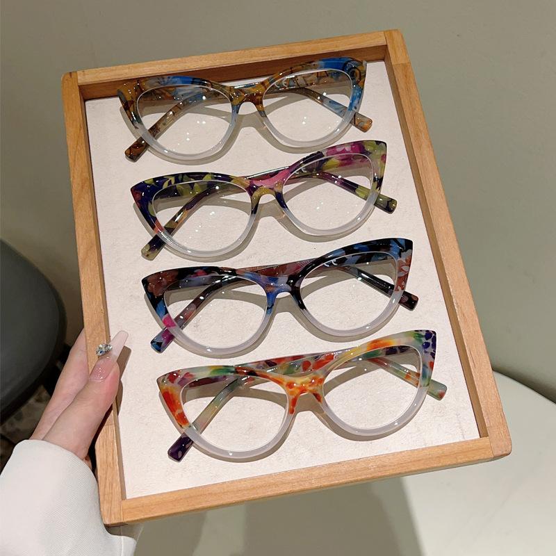Irregular Pattern Contrasting Plastic Cat Eye Frame Reading Glasses Casual and Fashionable Anti Blue Light Presbyopia Eyeglasses
