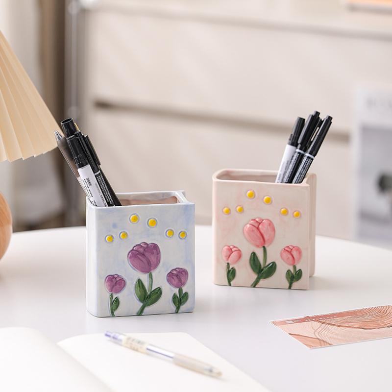 Porte-stylo en céramique Tulipe | Porte-rangement 3D en relief en forme de livre | Organisateur de pinceaux de maquillage et pièce décorative