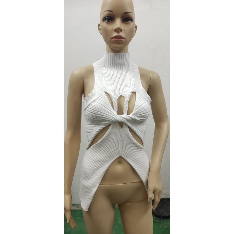 Sleeveless, Hollowed-out Knotted Woolen VestFashionable Half-high Neck Crop Top