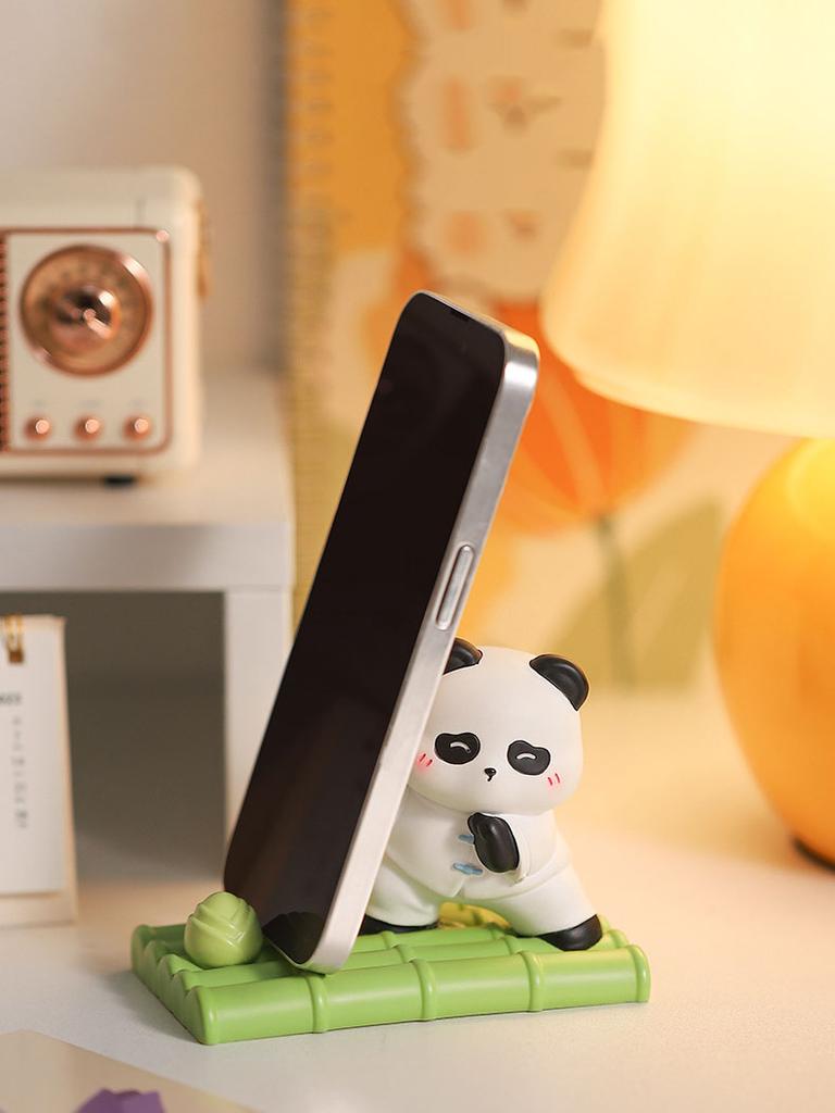 Desk Phone Holder Creative Panda Resin Cell Phone Holder Decorative Cute Cellphone Holder Mobile Stand Panda Cellphone Stand