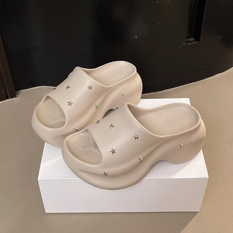 Thick-soled heightening one-word slippers for women to wear in summer, new lightweight hole shoes, small beach cool slippers