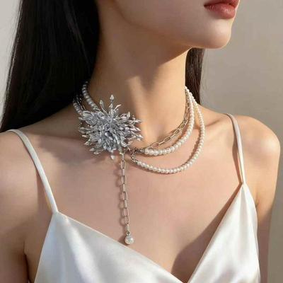 Elegante mehrschichtige Perlenquasten-Halskette: Damen Choker Halsband Schlüsselbein Kette