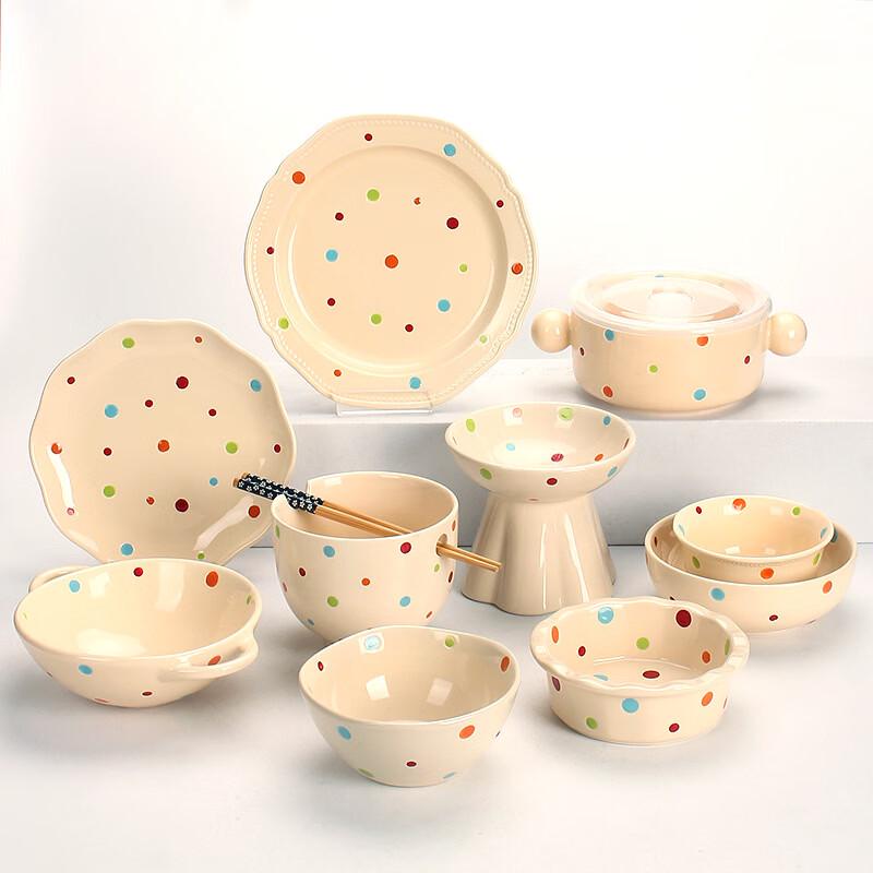 Yi Pan Polka Dot Ceramic Elevated Pet Bowl