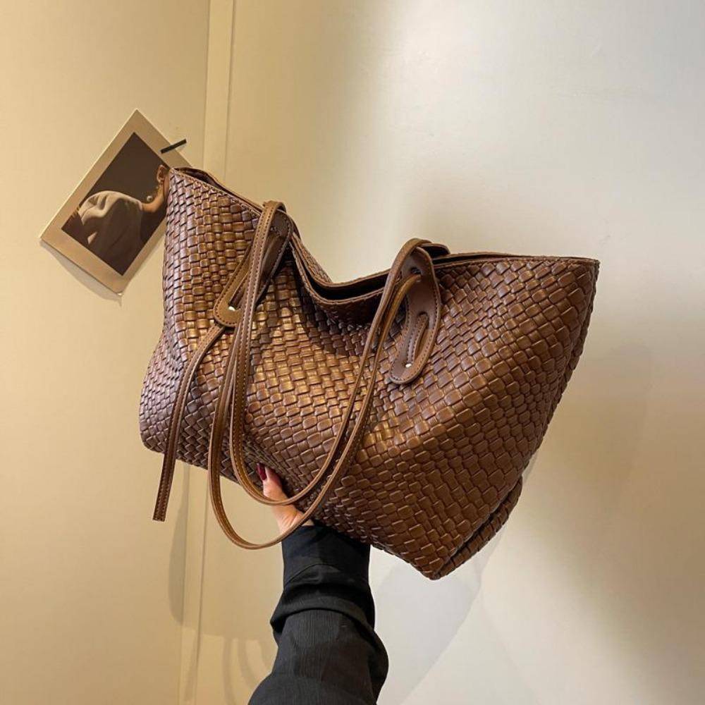 Fashion handbag women's spring and summer new product retro rhombus woven shoulder large capacity versatile tote bag