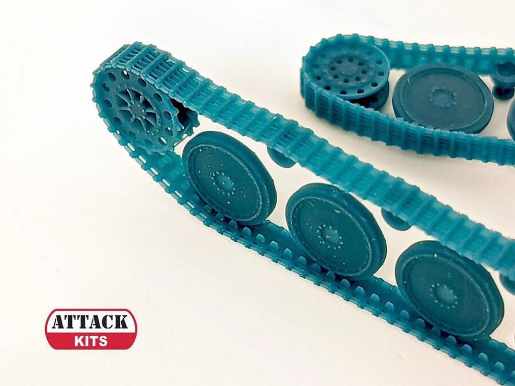 Attack Hobby Kit 1/72 LT-40 Light Tank/Pzw 39 Swiss Light Tank Tracks (for Attack Hobby) Plastic Model Kit Parts AHKRE72506 (Tank)