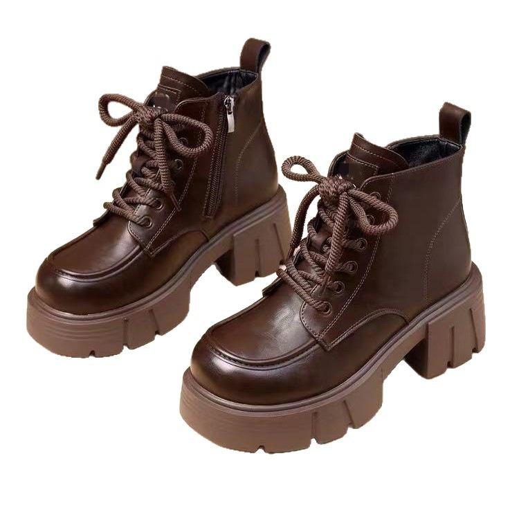 Small man increases height British fried street short boots autumn and winter new thick heel showing feet small velvet Martin boots