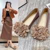 Shallow mouth flat bottom flower evening shoes gentle wind with skirt temperament comfortable and versatile beautiful woman autumn shoes