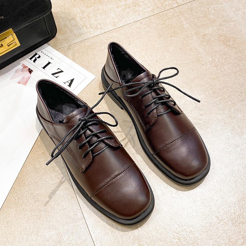 Le Fu Shoes Женские 2026 Новые Английские Кожаные Туфли на Низком Каблуке Ретро Универсальные Черные Плюшевые Однотуфли 33