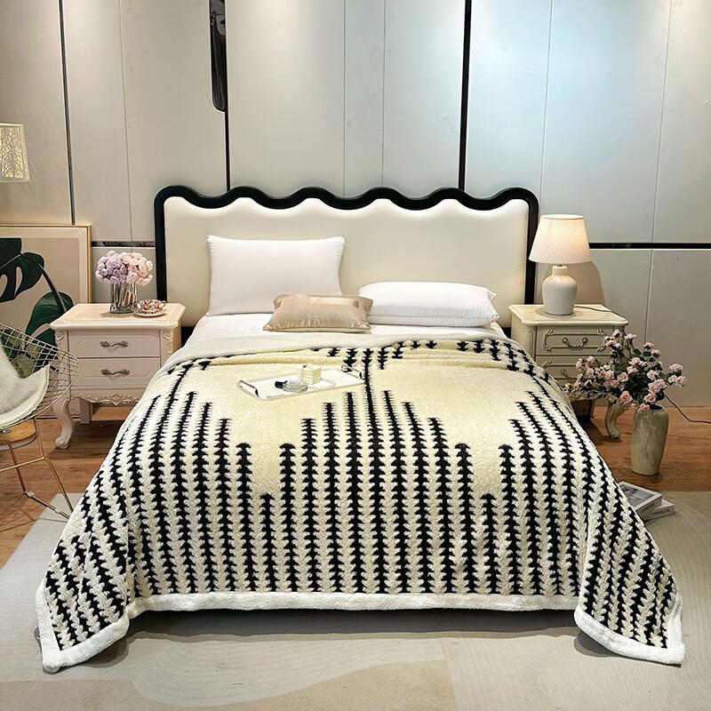 

LISM Double-Layer Sherpa Fleece Sofa Throw Blanket